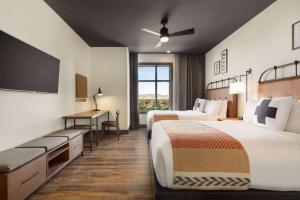 Queen room with 2 Queen Beds, Mountain View, Non-Smoking room in Origin Westminster a Wyndham Hotel
