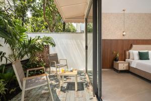 Cloud 7 by ELIVAAS Luxurious 4 BHK Villa with Pvt Pool and Jacuzzi