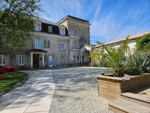 Sejours chez l'habitant Chateau de Champblanc : Grande Chambre Double 