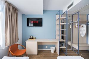 Graffiti Hotel Rooftop - Central Location