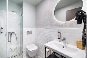 Graffiti Hotel Rooftop - Central Location