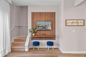 3 Bedrooms 25 Bathrooms Bella Vida 1030