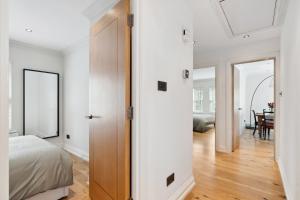 Victorian Villa Apartment - Hosted by StaySejour - Free parking