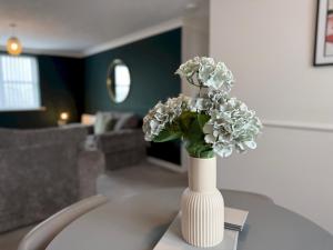 Your Home on the Marina - Pass the Keys