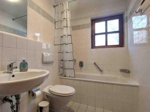 STA1043 gut geschnittene Monteurwohnung mit Balkon