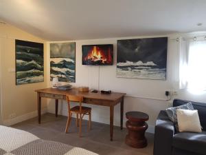Maisons de vacances Beautiful studio surrounded by nature : photos des chambres