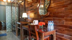 Trang An river mountain ecolodge Ninh Binh