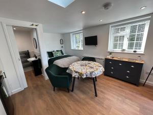 The Banditry, Glastonbury