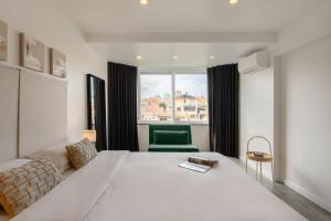 Breeze Apartment by Olala Homes