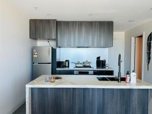 Golden Sunset Retreat In Olympic Park