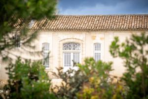 Maisons d'hotes La Chartreuse du Chateau La Garde : Chambre Double - Vue sur Jardin