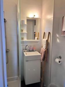 Hotels Hotel Eden - La Baigneuse : photos des chambres