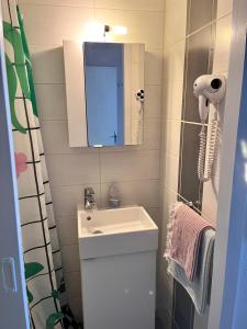 Hotels Hotel Eden - La Baigneuse : photos des chambres