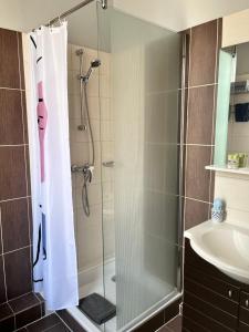 Hotels Hotel Eden - La Baigneuse : photos des chambres