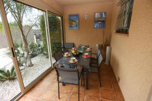 Villas Saint Cyprien jolie villa avec piscine : photos des chambres
