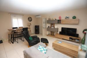 Saint Cyprien jolie villa avec piscine