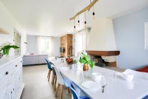 Maison pour 8 avec piscine - 800m de la plage