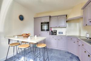 Maison pour 8 avec piscine - 800m de la plage