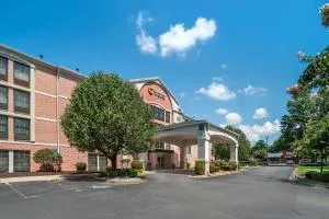 Comfort Inn & Suites Lake Norman - Cornelius