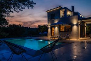 Oceanfront Villa Elaia Private Pool & Panoramic Views