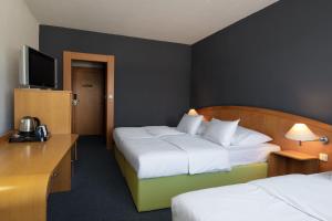 Classic Triple Room room in OREA Hotel Voronez II Brno