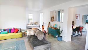 Maison entre forêt et océan - piscine et tennis