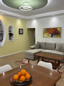 Central Comfort 2BR with Lush Living Room