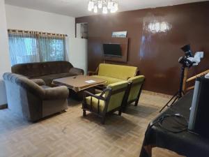 Villa Riverine Cafe & Riverview Residences Mall Road Manali