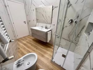 PyramidHouse Rome - Apartment 100mq with View - 2km from the Colosseum