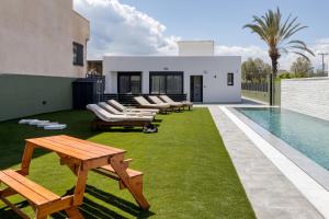 Potame Suites by Estia - 4hvězdičkové hotely ve městě Goúrnai