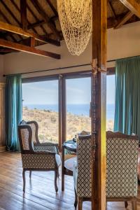 Hillside Chalet with panoramic views