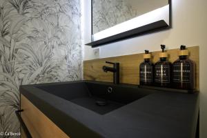 Maisons de vacances Ca-Berce Studio equipe : photos des chambres