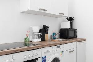 Amazing 1BR Apt, next to AKH Building for Everyone