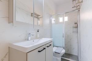 Artistic Vibe by RentalsPro - Nikiti Halkidiki