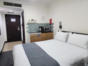 The Royale Chulan Hyde Park Hotel