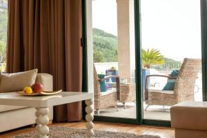 Charmantes Ferienhaus In Makarska Mit Meerblick