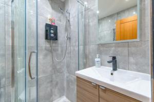 Bloomsaway Seafront Two Bedroom BN112SHP01