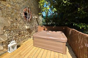 Maisons de vacances Les Gites de Pronleroy l Gite Rural 27 Couchages et SPA En Picardie : photos des chambres