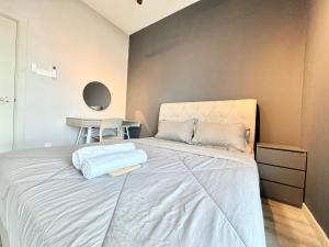 Southkey Mosaic Mid Valley by Luxecocoo CK