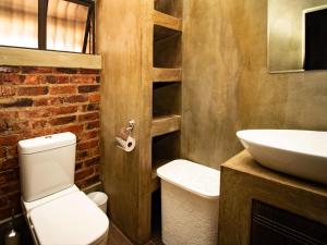 Somethin Special Guest House 77A