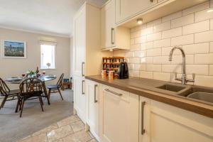 3 St Johns Court - Aldeburgh Coastal Cottages