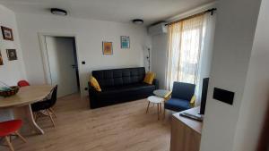 Cute Apartment Marla Art close to Center