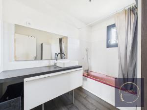 Villas Maison des Cigales 8 personnes avec piscine : photos des chambres