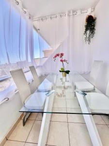 Siam Park 2 bedroom apartment - adult complex