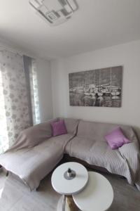 Apartments with parking space Trogir - 24060