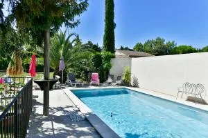 Mas de Fontanel 12 personnes and pool - Rognonas