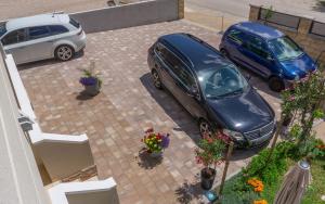 Apartments with parking space Baska, Krk - 24097