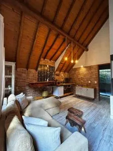 Chalé Montserrat com Lareira e Vista para as Montanhas - Nova Friburgo