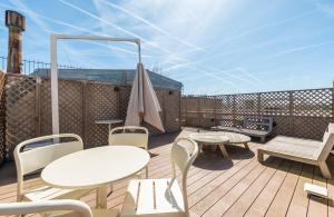 Lease Mobility l Champs-Elysée & Eiffel View l Triplex 2BR & Rooftop