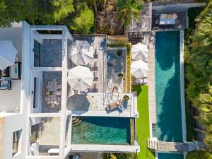 Modern Villa with Seaviews Sleeps 14